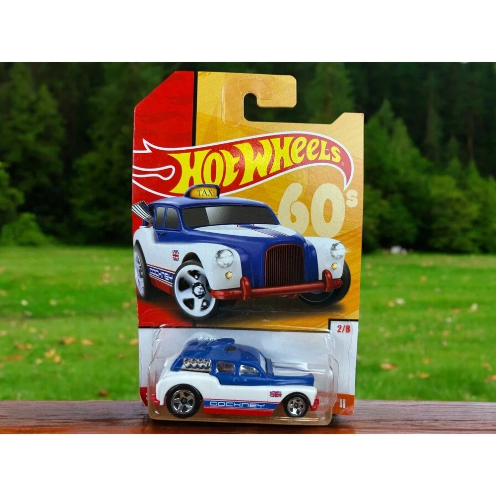 2017 HOT WHEELS 60's SERIES COCKNEY CAB II IN RED, WHITE, BLUE #2/8 Diecast
